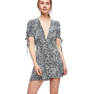 Anthropologie Rue Stiic Laguna Hearts mini dress green white womens size small